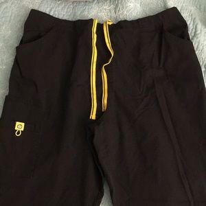 Wonderwink XLT (tall) scrub pants.